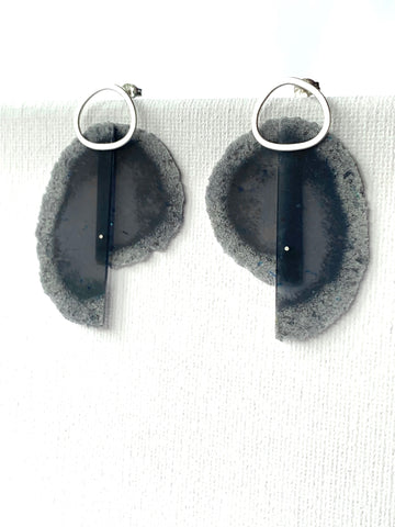 Layered Dust Studs dark grey