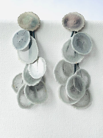 Cluster Dust Drops pale greys