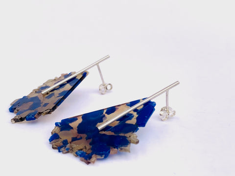 Granule Line Stud blue/brown