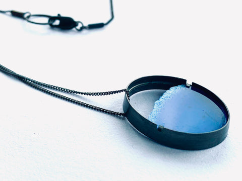 Oval Dust Pendant (Small) Blue