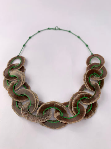 Dust Chain - Brown/Green