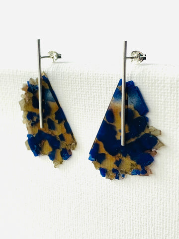 Granule Line Stud blue/brown