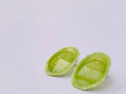 Dust Contrast Studs Lime