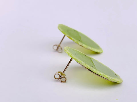 Dust Contrast Studs Lime