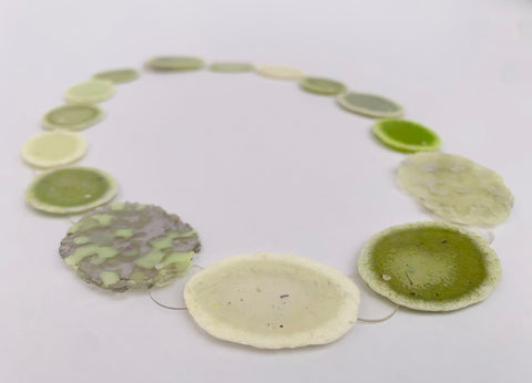 Dust Necklace Lichen Green