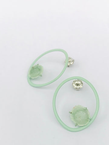 Oval Dust Stud Pistachio