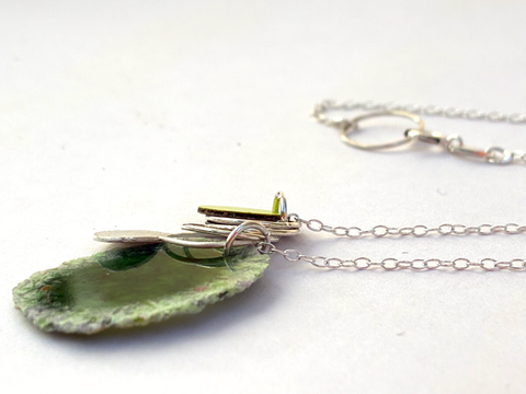 Cluster Dust Pendant - Khaki/Lime