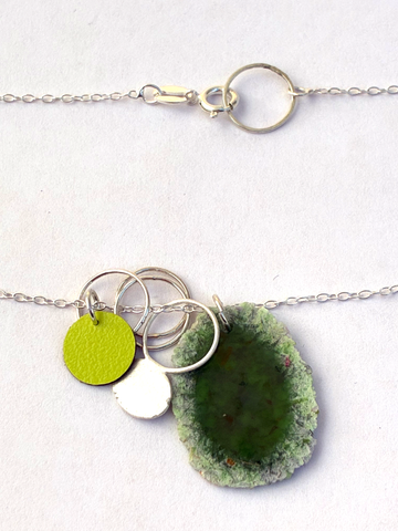 Cluster Dust Pendant - Khaki/Lime