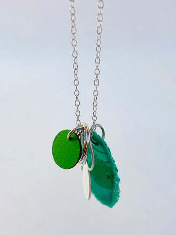 Cluster Dust Pendant - Dark Green/Grass