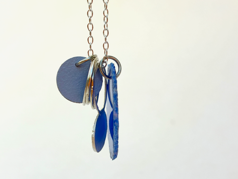 Cluster Dust Pendant - Electric Blue/Powder