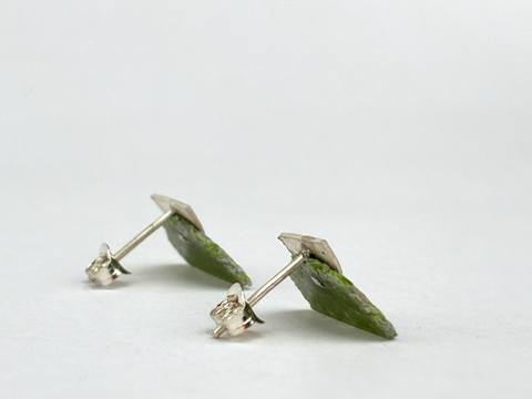 Mini Dust Studs - Khaki/Grey