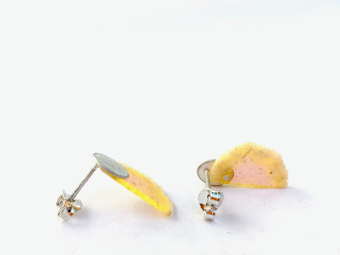 Dust Studs - Peach