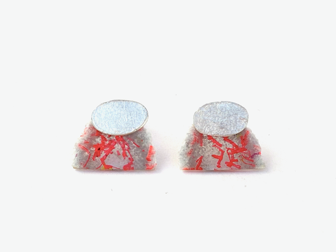 Mini Dust Stud - Pale Grey/Neon Red