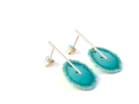 Linear Dust Stud - Blue/Green
