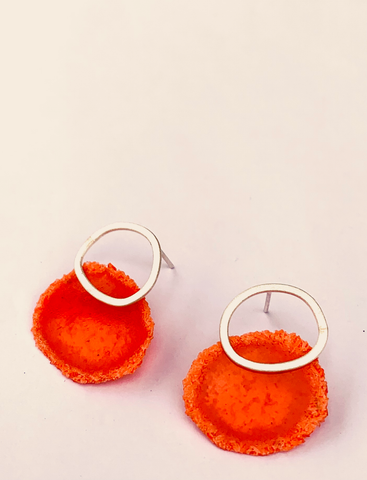 Dust Loop Studs - Red