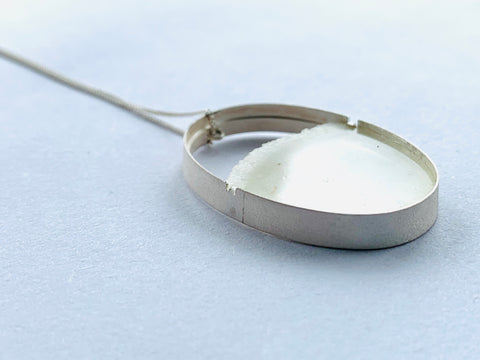 Long Oval Pendant Sorbet